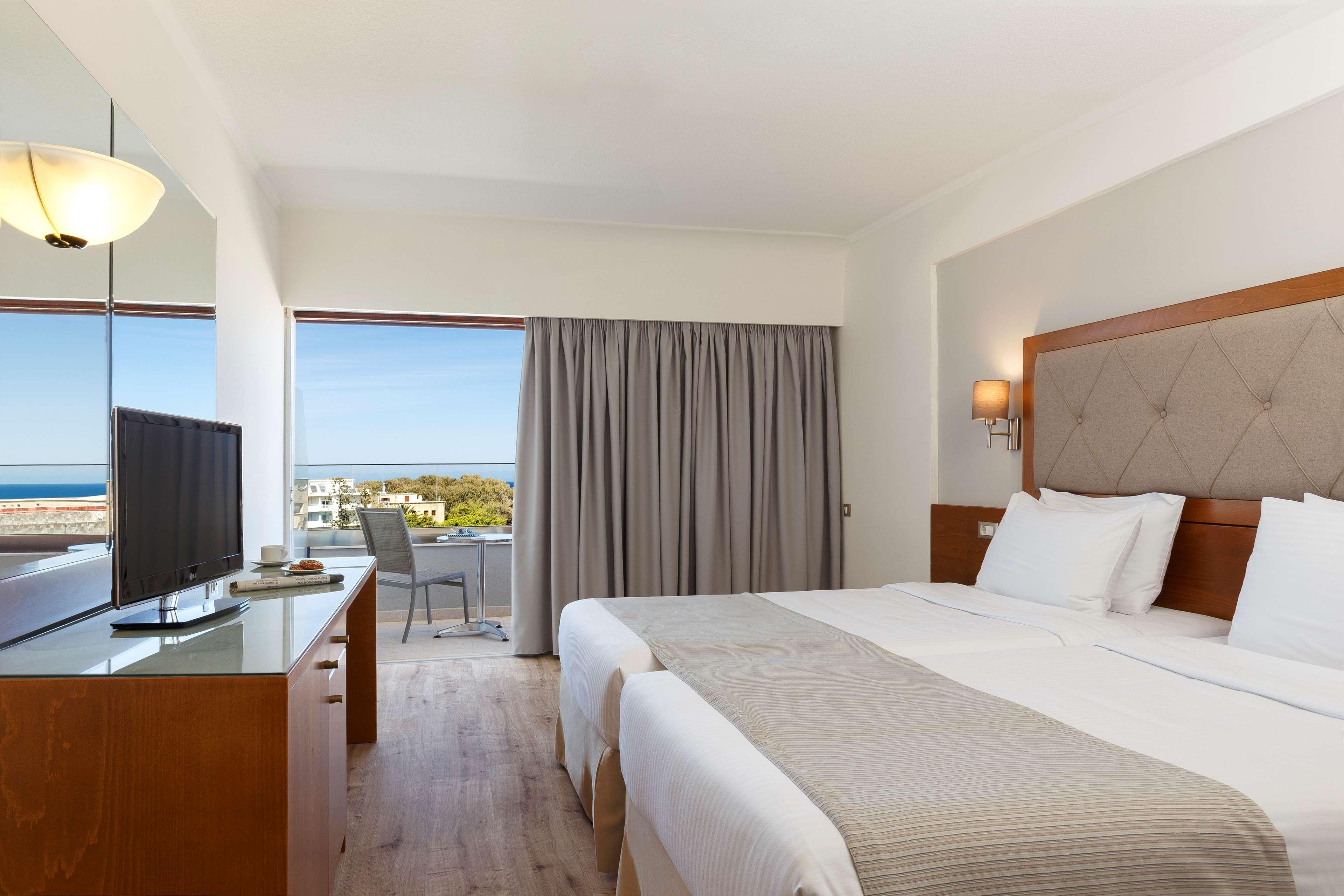 Best Western Plus Hotel Plaza Rhodes City Ngoại thất bức ảnh
